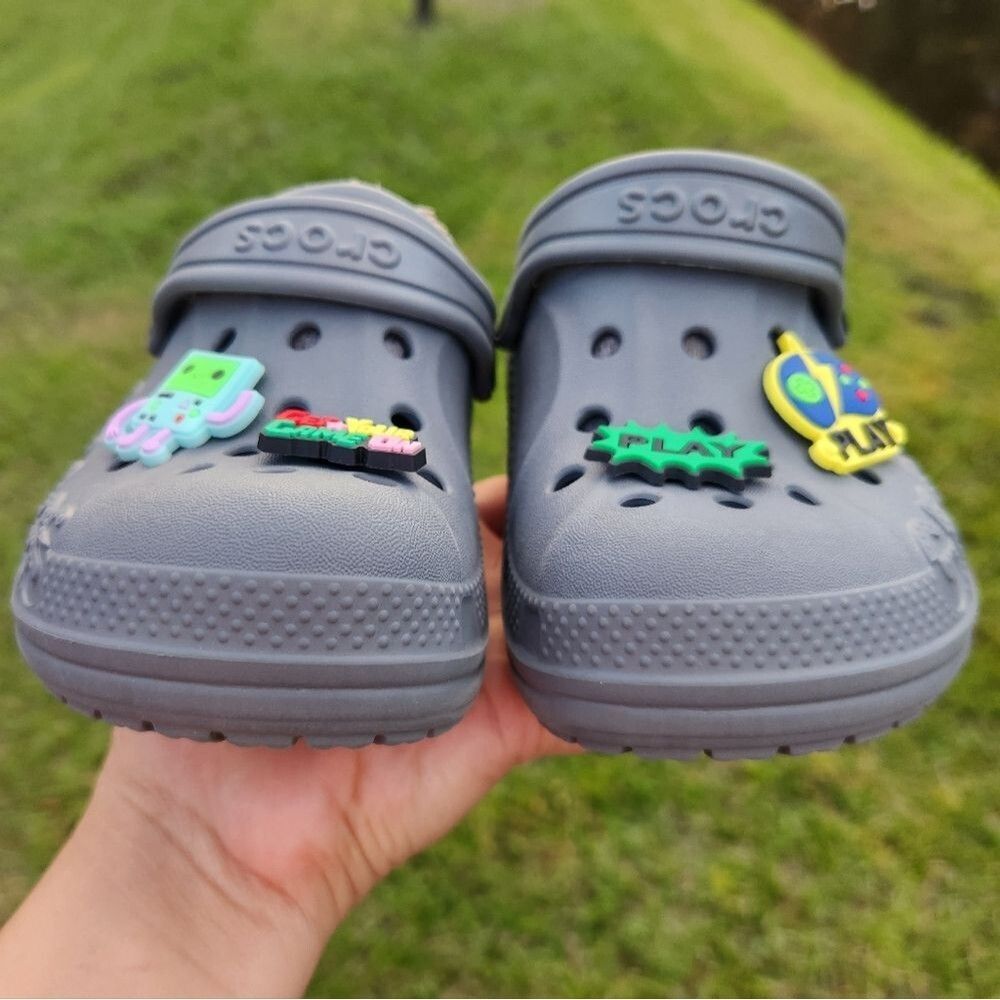 Crocs Kids Classic Baya Gray Lined Dual Clogs Charms Included Size C10 4-5 Years - Picture 10 of 15